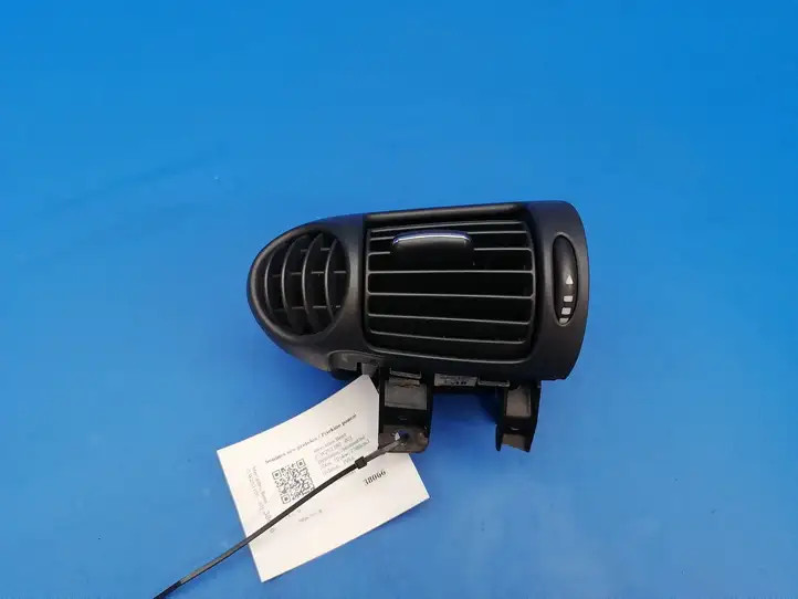 Mercedes-Benz C W203 (2000 - 2007)  a2038300154 Боковая воздушный дефлектор