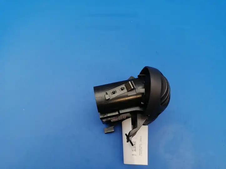 Mercedes-Benz C W203 (2000 - 2007)  a2038300154 Боковая воздушный дефлектор