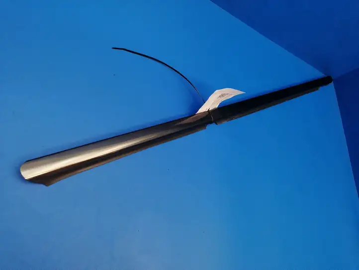 Mercedes-Benz C W203 (2000 - 2007)   Облицовка стекла задней двери