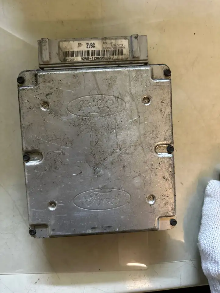 Ford Transit (1995 - 2000)  92VB12A650BC Блок управления двигателя