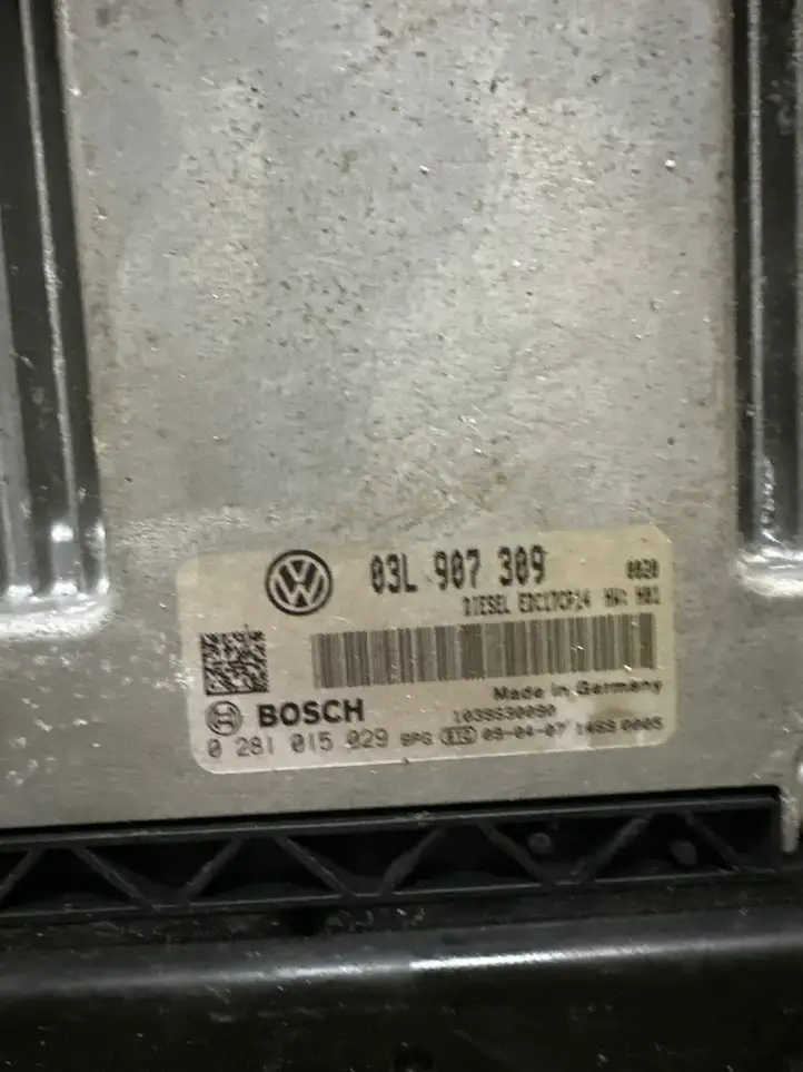 Volkswagen PASSAT B6 (2005 - 2010) 03L907309 Блок управления двигателем (ЭБУ) — фото 1