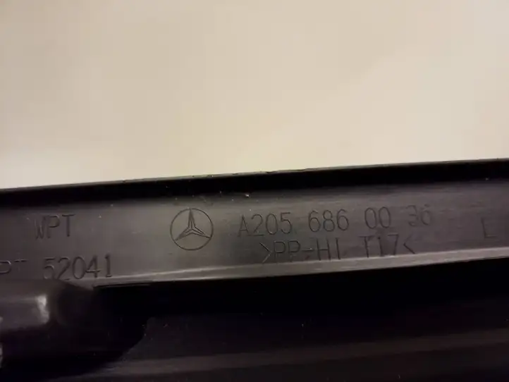 Mercedes-Benz C W205 (2014 - 2021) A2056860036 Накладка порога — фото 2