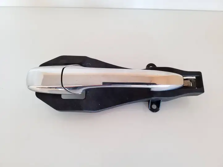 Mazda CX-7 (2009 - 2014)  EG2172412 Наружная ручка