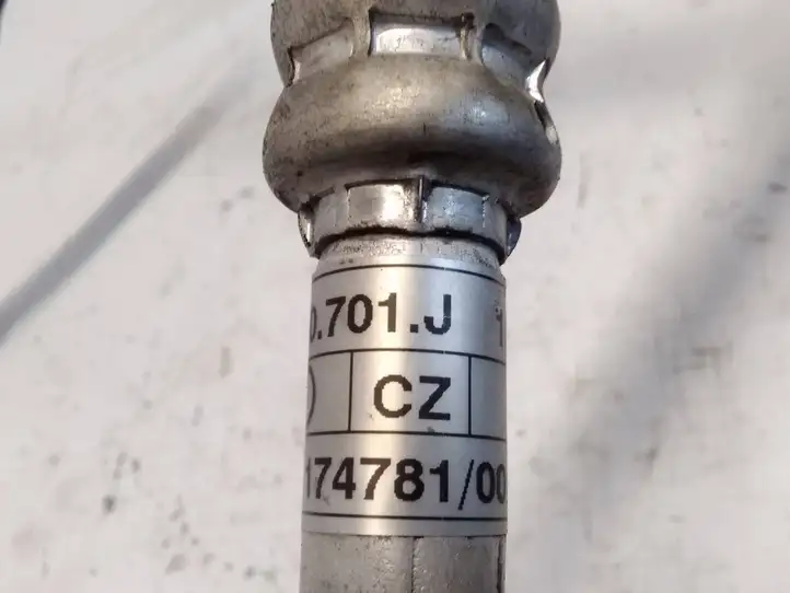 Audi A6 C7 (2011 - 2014) 4G0260701J Трубки и шланги кондиционера — фото 6