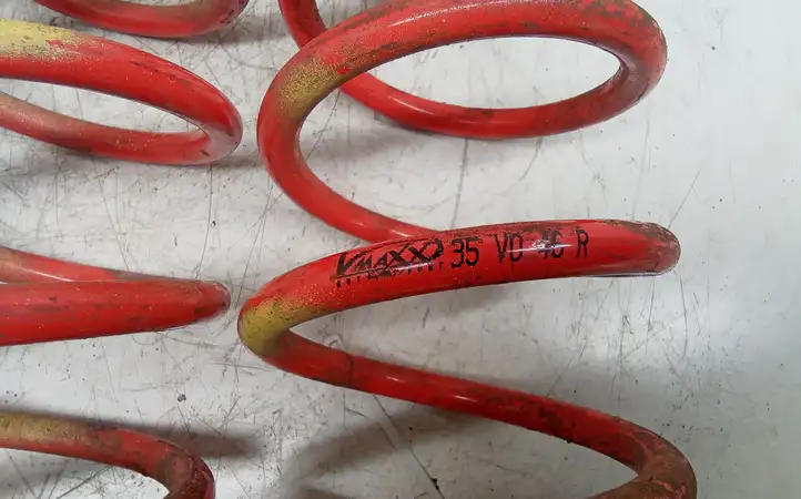 Volvo C30 (2010 - 2013)   Пружина