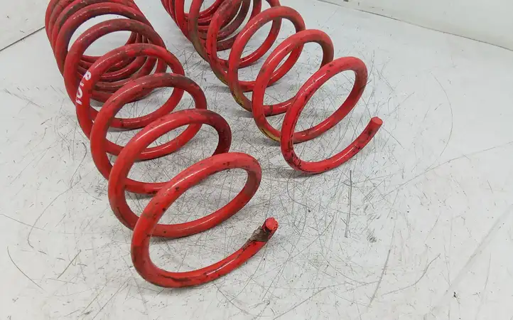 Volvo C30 (2010 - 2013)   Пружина