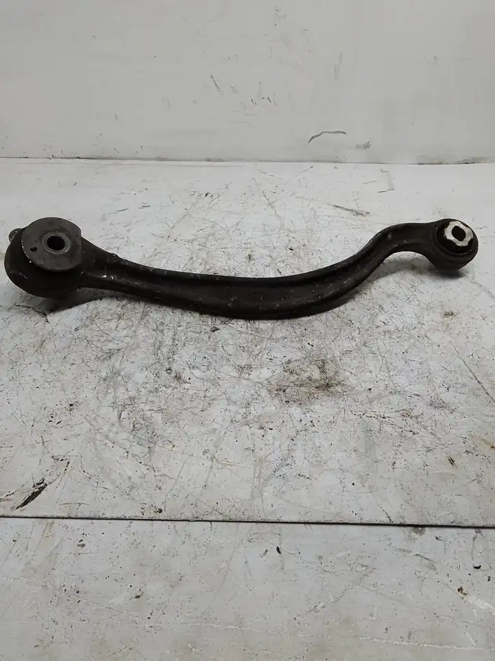 Citroen C5 (2004 - 2008)   Рычаг