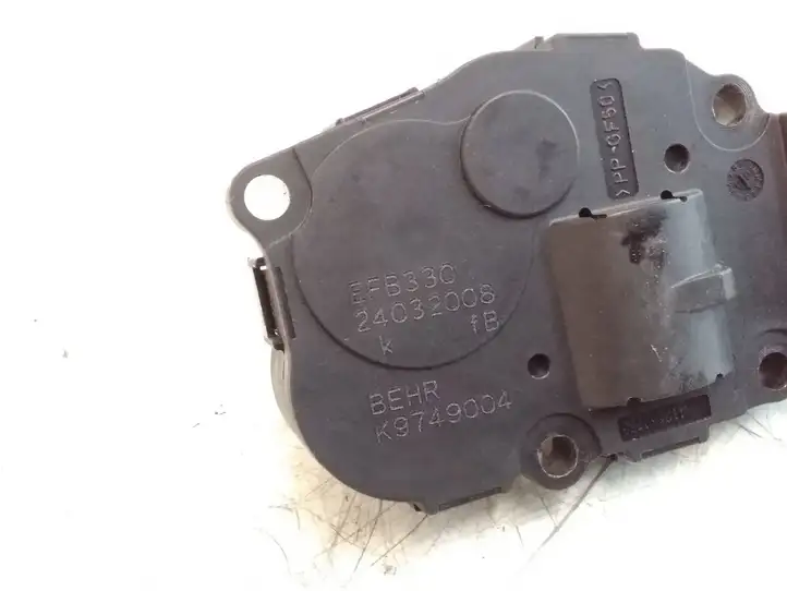 Audi A4 S4 B8 8K (2007 - 2011) K9749004 Двигатель задвижки потока воздуха — фото 2