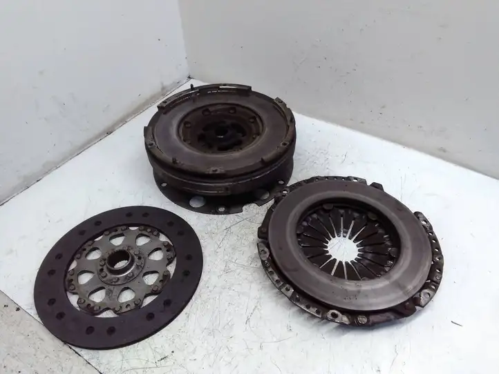 Audi A4 (2007 - 2011)  0B1141025Q Комплект сцепления