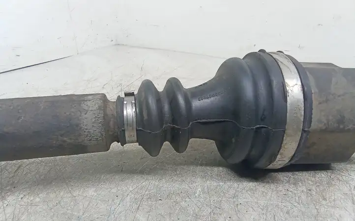 Renault Laguna (2001 - 2005)   Передняя полуось