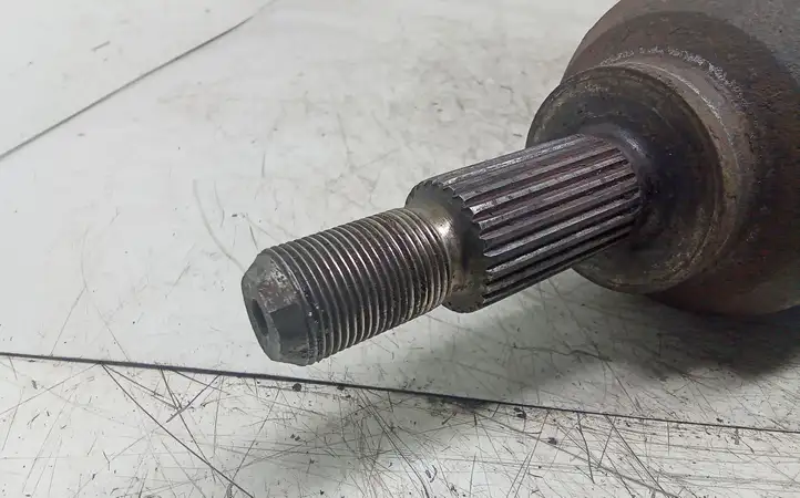 Renault Laguna (2001 - 2005)   Передняя полуось