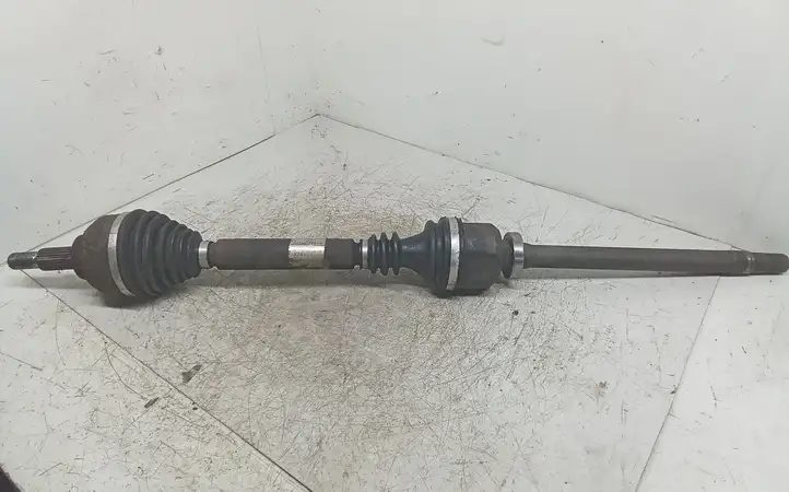 Renault Laguna (2001 - 2005)  8200079916 Передняя полуось