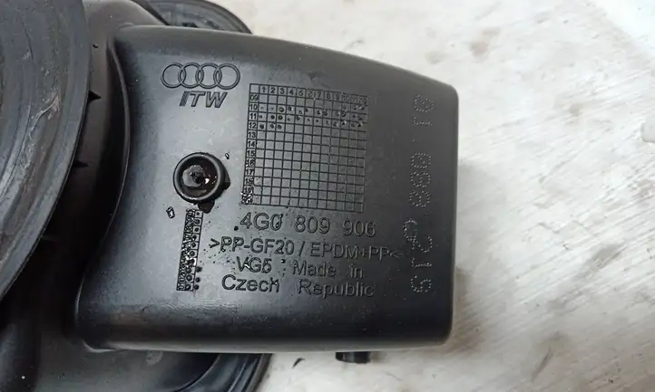 Audi A6 C7 (2011 - 2014) 4G0809906 Крышка топливного бака — фото 5