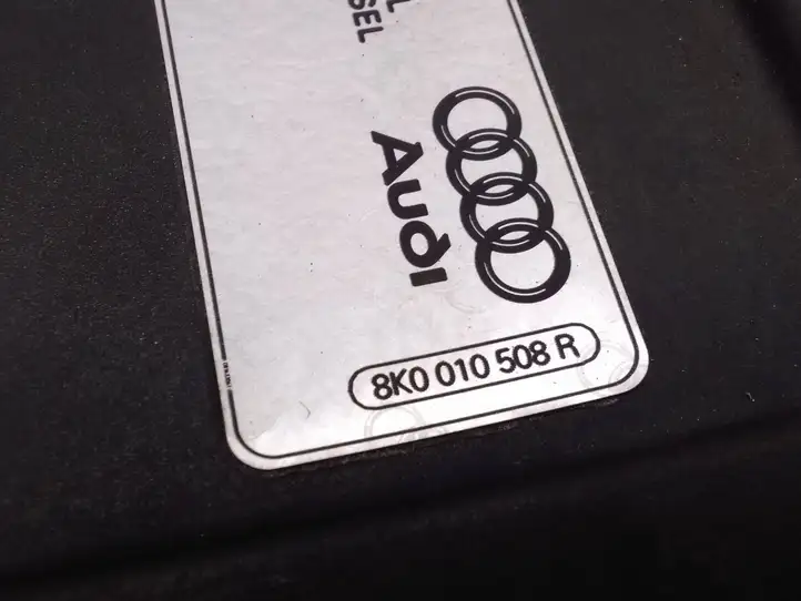 Audi A4 S4 B8 8K (2007 - 2011) 8K0010508R Крышка топливного бака — фото 3