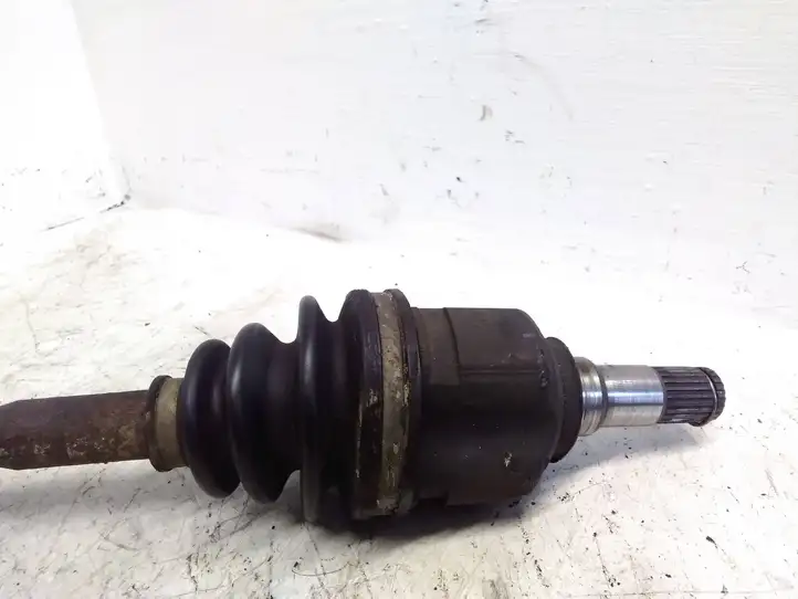 Toyota Yaris Verso (1999 - 2005)   Передняя полуось