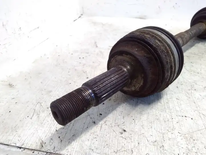 Toyota Yaris Verso (1999 - 2005)   Передняя полуось