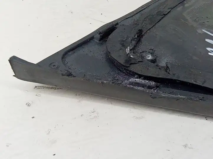 Audi Q5 (2008 - 2012)   Заднее боковое стекло кузова