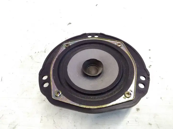 Subaru Forester SF (2000 - 2003) EAS12P492A Динамики задних дверей — фото 1
