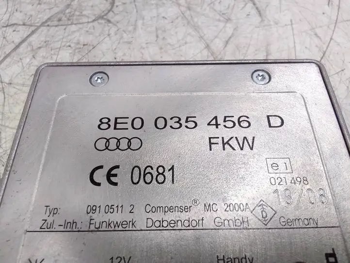 Audi A4 S4 B8 8K (2007 - 2011) 8E0035456D Усилитель антенны — фото 2