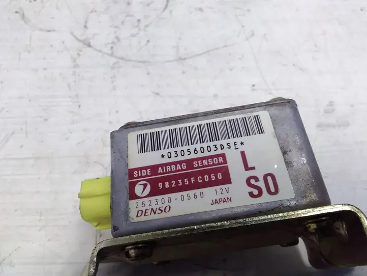 Subaru Forester SF (2000 - 2003) 98235FC050 Датчик удара SRS — фото 3
