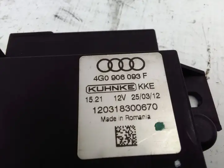 Audi A6 C7 (2011 - 2014) 4G0906093F Блок управления топливным насосом — фото 2