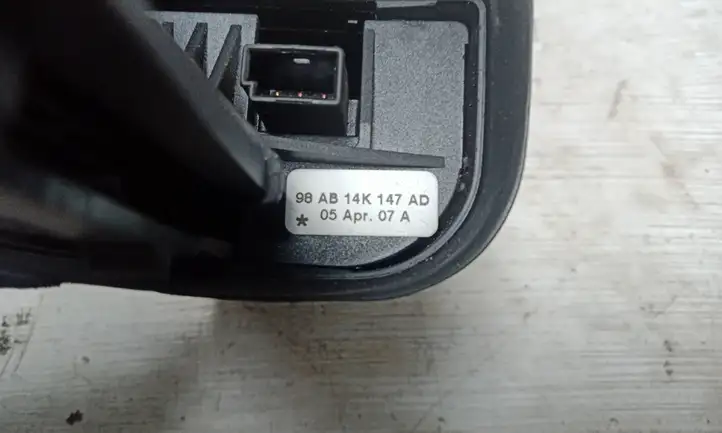 Ford Mondeo Mk III (2000 - 2007) 98AB14K147AD Кнопки на рулевом колесе — фото 4
