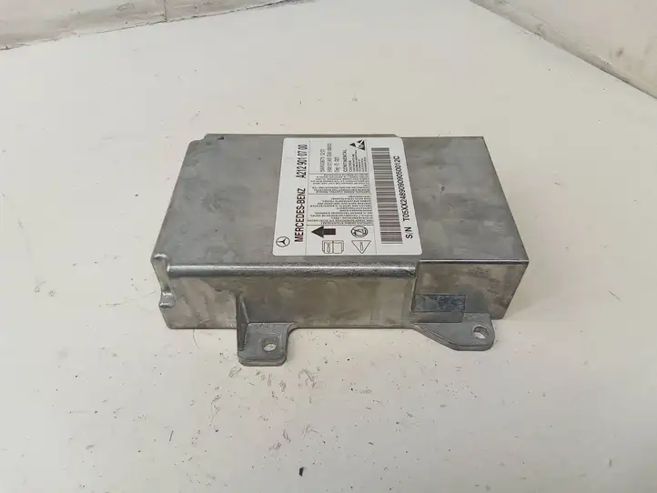 Mercedes-Benz E W212 (2009 - 2016)  A2129010700 Блок управления надувных подушек