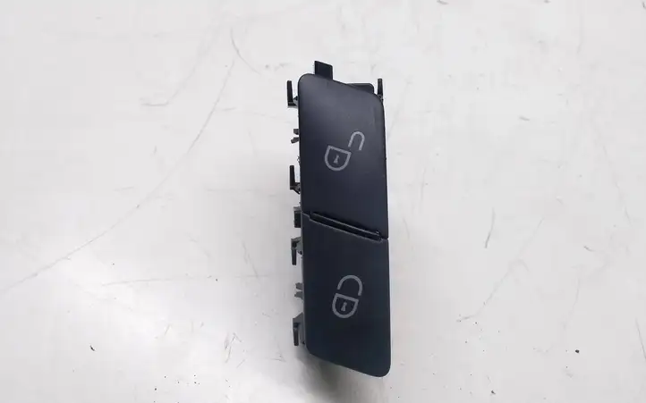 Mercedes-Benz E W212 (2009 - 2016)  A2048706310 Включатель центрального замка