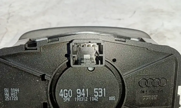 Audi A6 C7 (2011 - 2014) 4G0941531 Включатель фонарей — фото 4