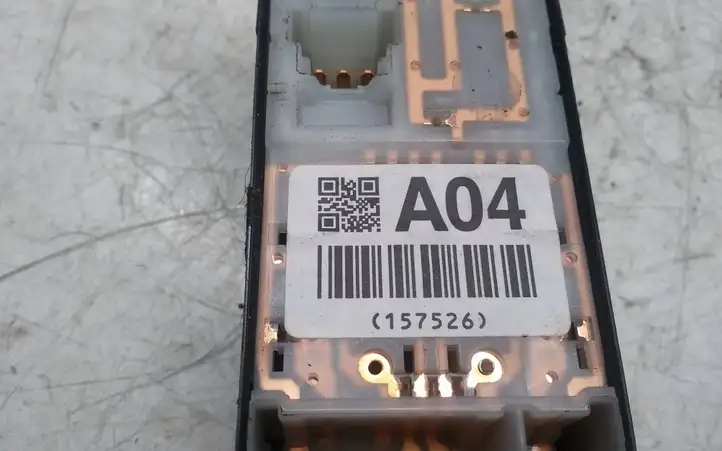 Subaru Outback (2009 - 2014) 157526 Кнопка стеклоподъемников — фото 4