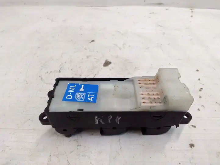 Subaru Forester SF (2000 - 2003) Кнопка стеклоподъемников — фото 2