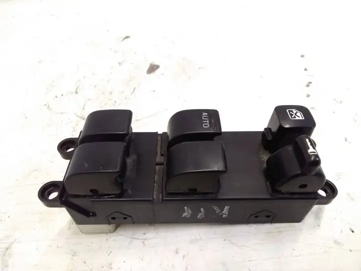 Subaru Forester SF (2000 - 2003) Кнопка стеклоподъемников — фото 4