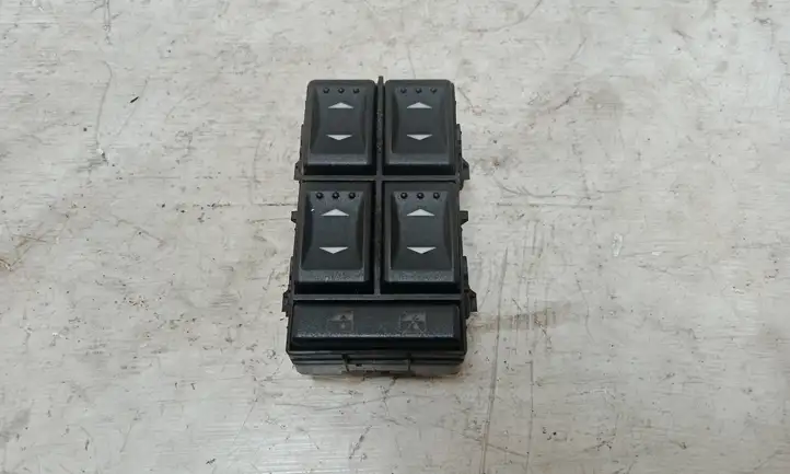 Ford Mondeo Mk III (2000 - 2007) 8S7T14A132BA Блок кнопок стеклоподъемников — фото 1