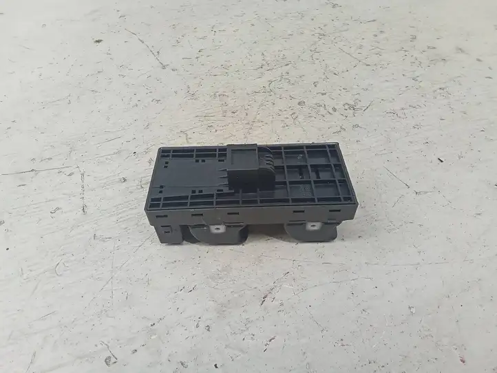 Audi A5 8T 8F (2007 - 2011) 8F0959851A Кнопка стеклоподъемников — фото 4