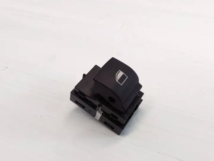 BMW 5 F10 F11 (2009 - 2016)  9241949 Кнопка стеклоподъемников