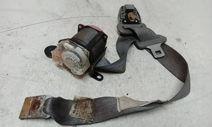 Subaru Forester SF (2000 - 2003) 90543A0 Задний ремень безопасности — фото 2