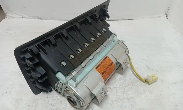 Mazda MPV (1999 - 2006) 1022667 Подушка безопасности пассажира — фото 4