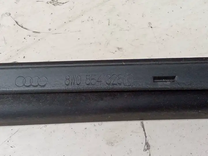 Audi A4 S4 B9 (2015 - 2019) 8W0854328C Накладка стоек лобового стекла — фото 3