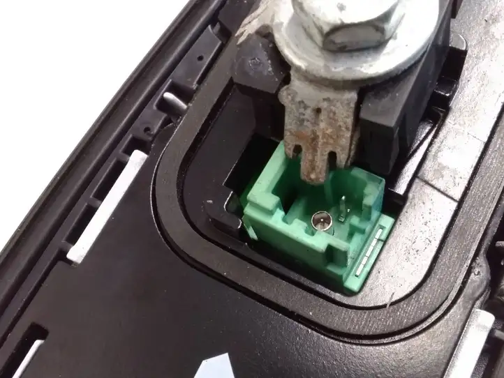 Toyota Prius (XW50) (2015 - ) C8K22 GPS антенна — фото 6