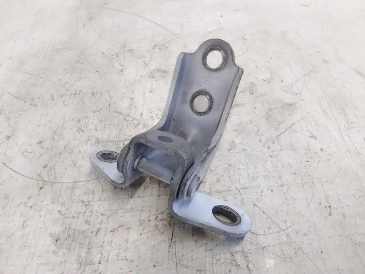 Kia Sportage (2014 - 2016)   Верхняя петля передней двери