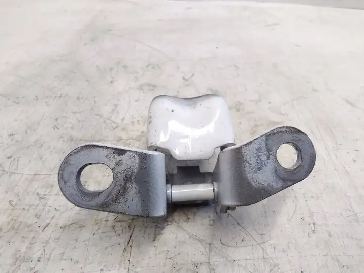 Kia Sportage (2014 - 2016)   Верхняя петля передней двери