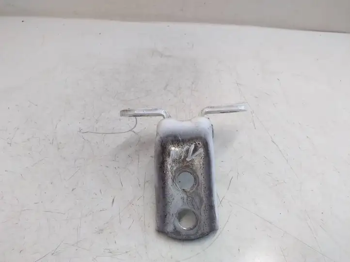 Toyota Prius (XW50) (2015 - )   Верхняя петля передней двери