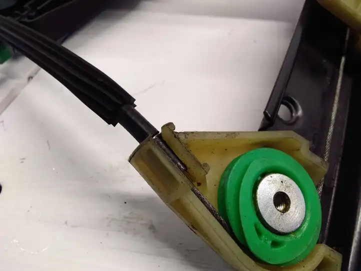 Audi A4 (2007 - 2011)  8K0959801A Передний комплект электрического механизма для подъема окна