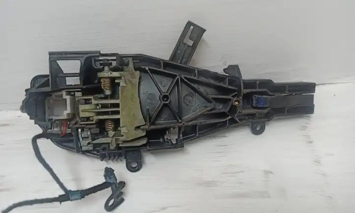 BMW 3 E90 E91 (2005 - 2012) Наружная ручка двери — фото 3