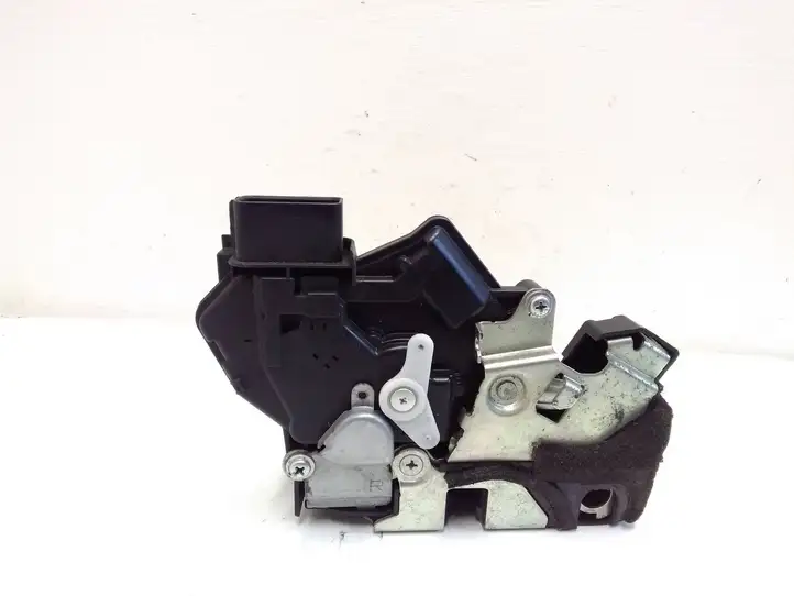 Mazda 5 (2005 - 2010) B92B94R1 Замок передней двери — фото 2