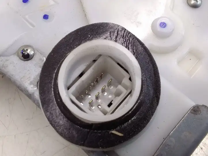 Toyota Prius (XW50) (2015 - ) Замок передней двери — фото 4