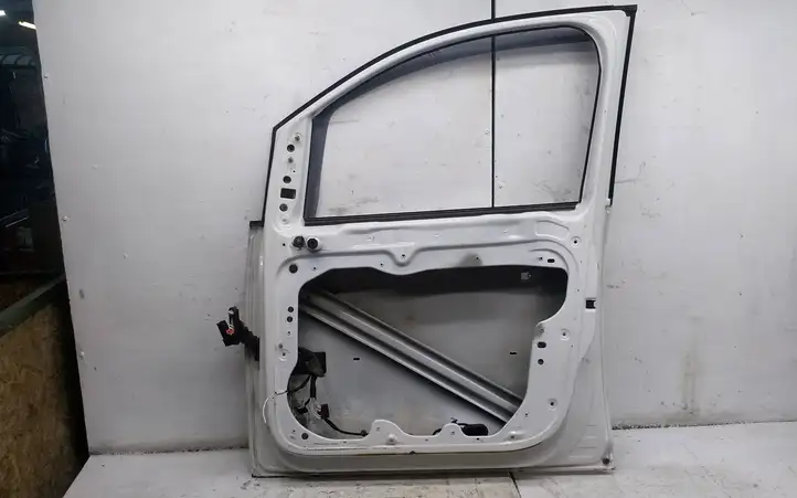 Volkswagen Caddy (2010 - 2015) Дверь — фото 2
