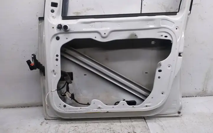Volkswagen Caddy (2010 - 2015) Дверь — фото 4