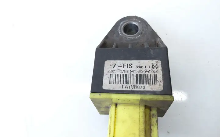 Hyundai i40 (2015 - ) 959203Z100 Датчик удара SRS — фото 2