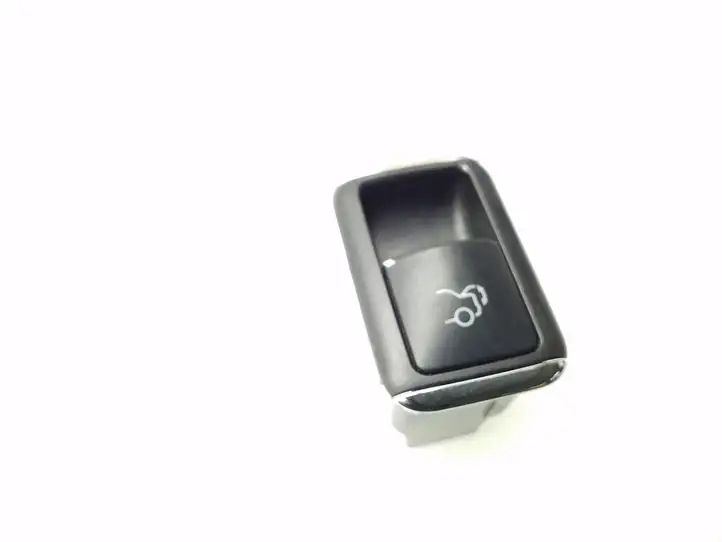 Mercedes-Benz E W212 (2009 - 2016) A2128204510 Кнопка закрытия крышки багажника — фото 2